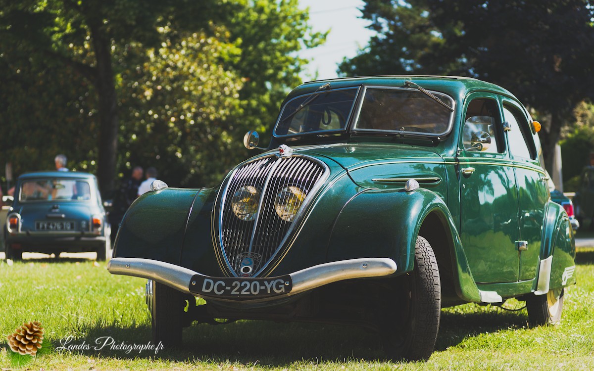 🚗 Car & Moto Addiction à Soustons : Le Charme Intemporel des Belles Anciennes